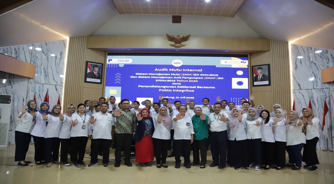 Foto Bersama Pegawai Bapekom PU Wilayah IV Bandung dalam rangka Pengendalian Gratifikasi