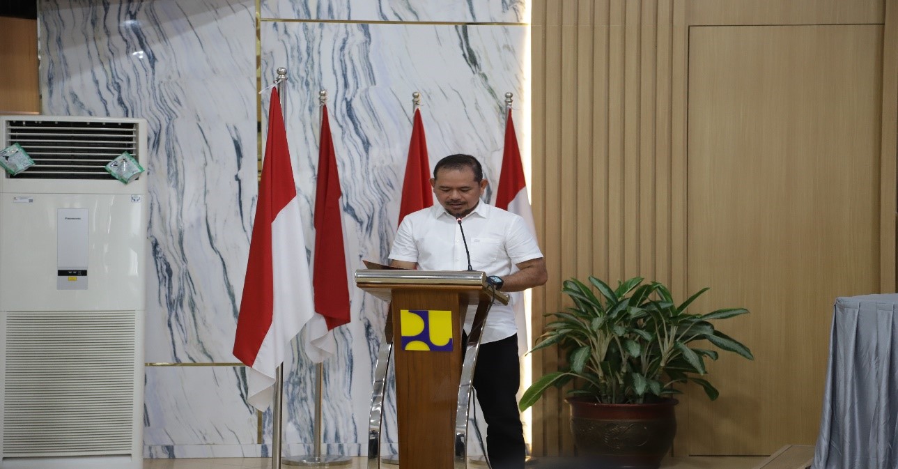 Plt. Kepala Bidang Bina Marga Dinas PUPR Provinsi Kalimantan Selatan memberikan sambutan