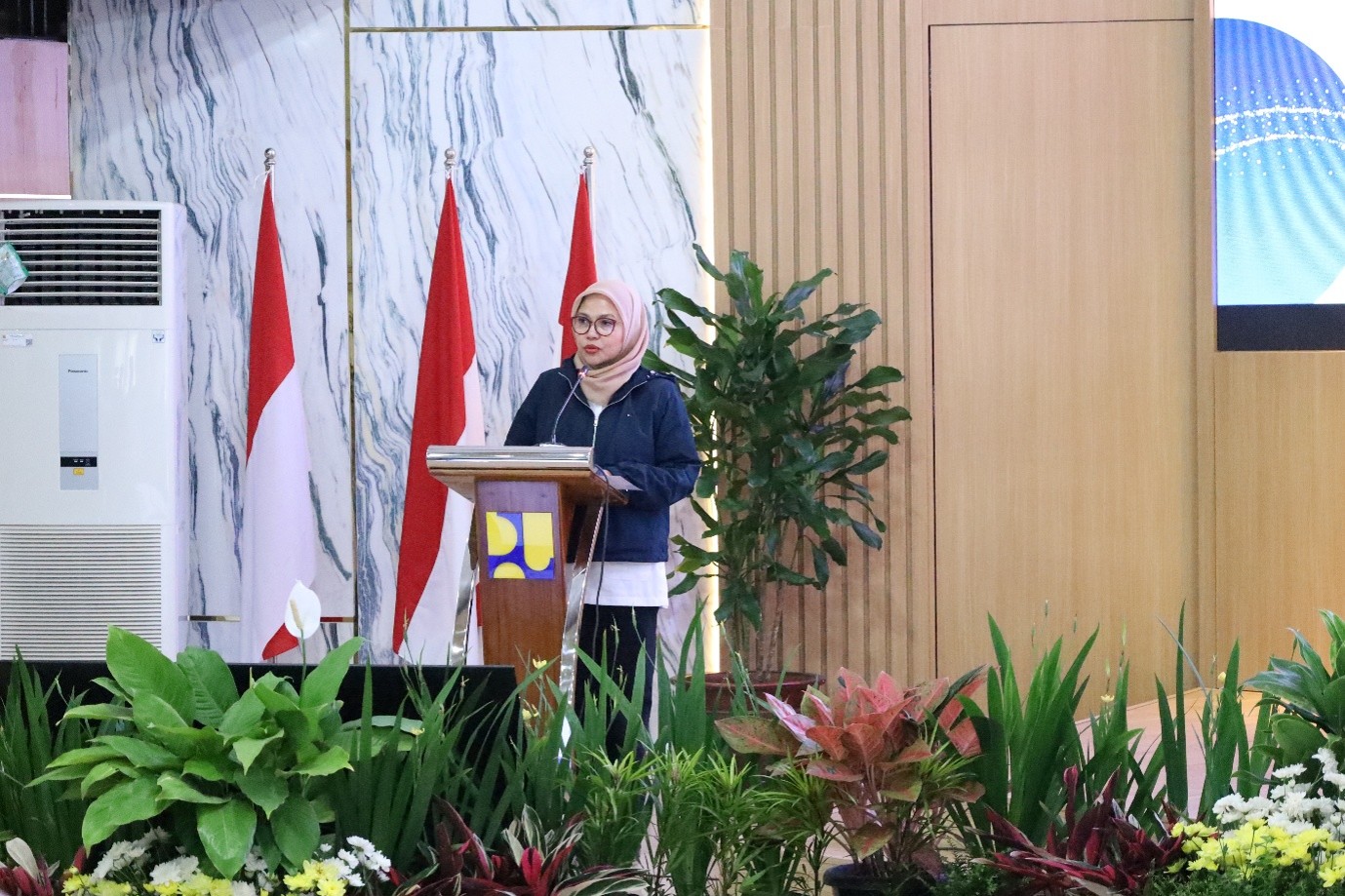 Sekretaris Jenderal Kementerian Pekerjaan Umum, Wida Nurfaida memberikan sambutan pada Pembukaan Pelatihan Kepemimpinan Nasional Tingkat II Angkatan VI Tahun 2026