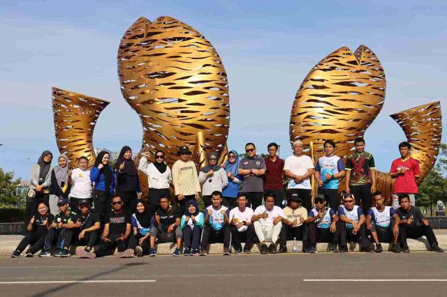 Semangat Kebersamaan dalam Kegiatan Jumat Sehat Bapekom PU Wilayah VIII Makassar