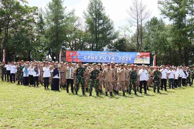 182 CPNS Kementerian PU Ditempa Jiwa Patriotik dalam Pelatihan Bela Negara di Secata Rindam XIV/Hasanuddin